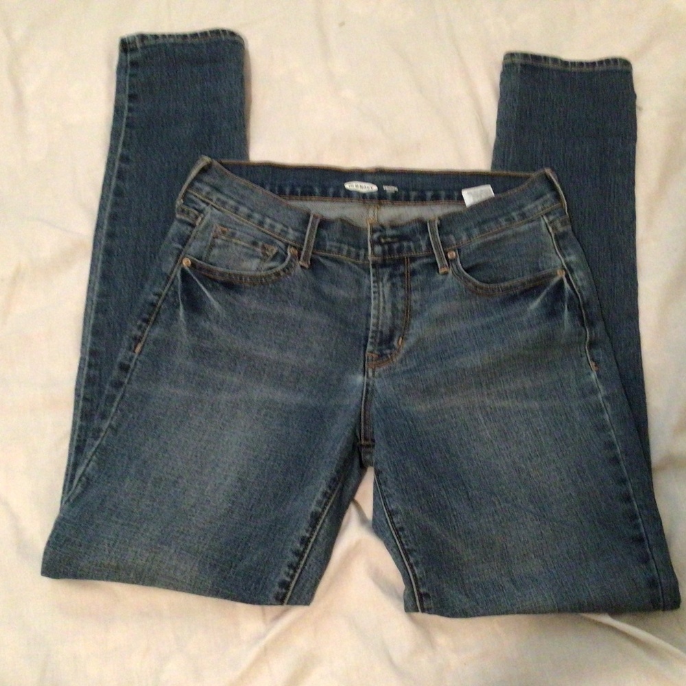 Preowned Old Navy Low Rise Skinny S4
